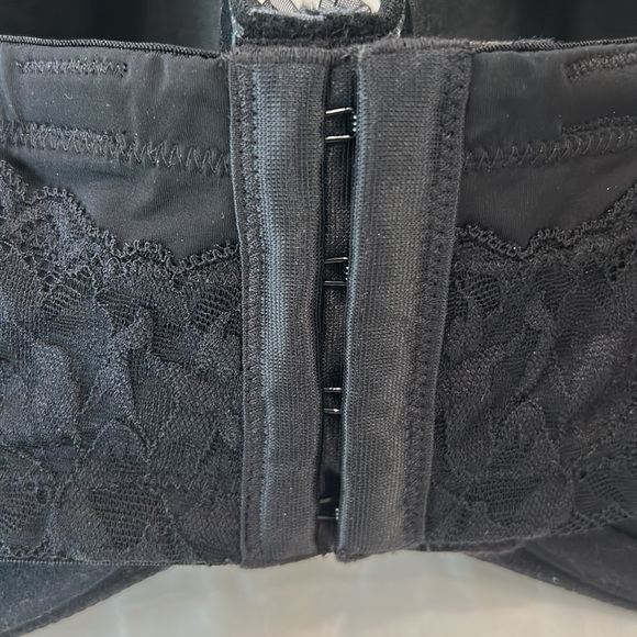 Torrid curves strapless bra - Picture 3 of 5